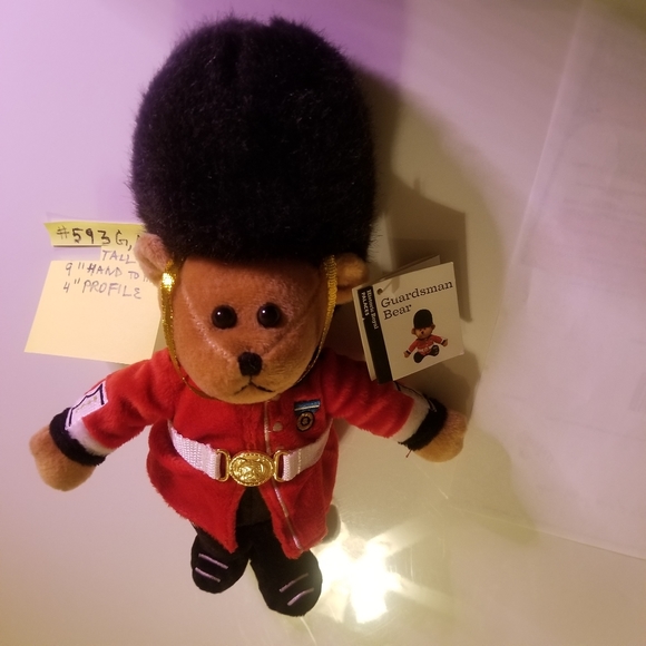 593G NWT Plush Soft Stuffed Tower of London Guardsman Bear Authentic Collectible - Picture 2 of 12